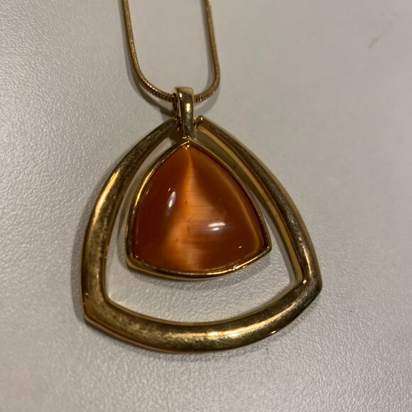 M&S Gold Tone Pendant Necklace Cat Eye Stone Modernist Vintage Style Statement - Picture 6 of 7
